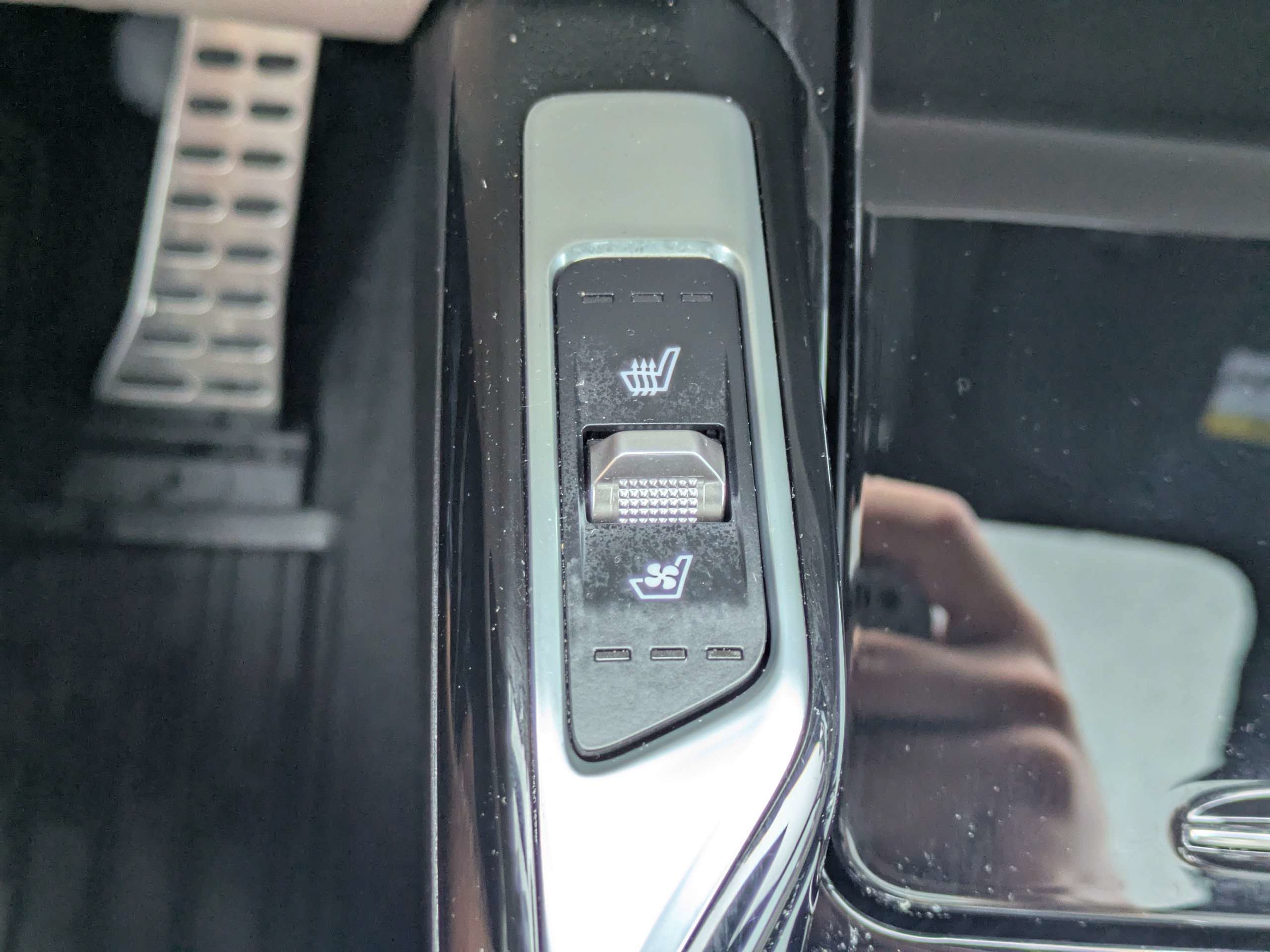 Certified Used 2025 Silky Silver Kia SX Prestige image 29