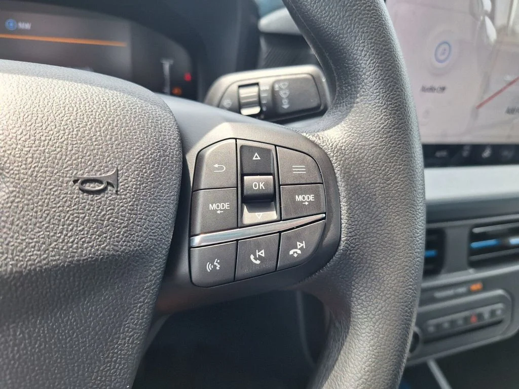 New 2026 Oxford White Ford XLT image 18