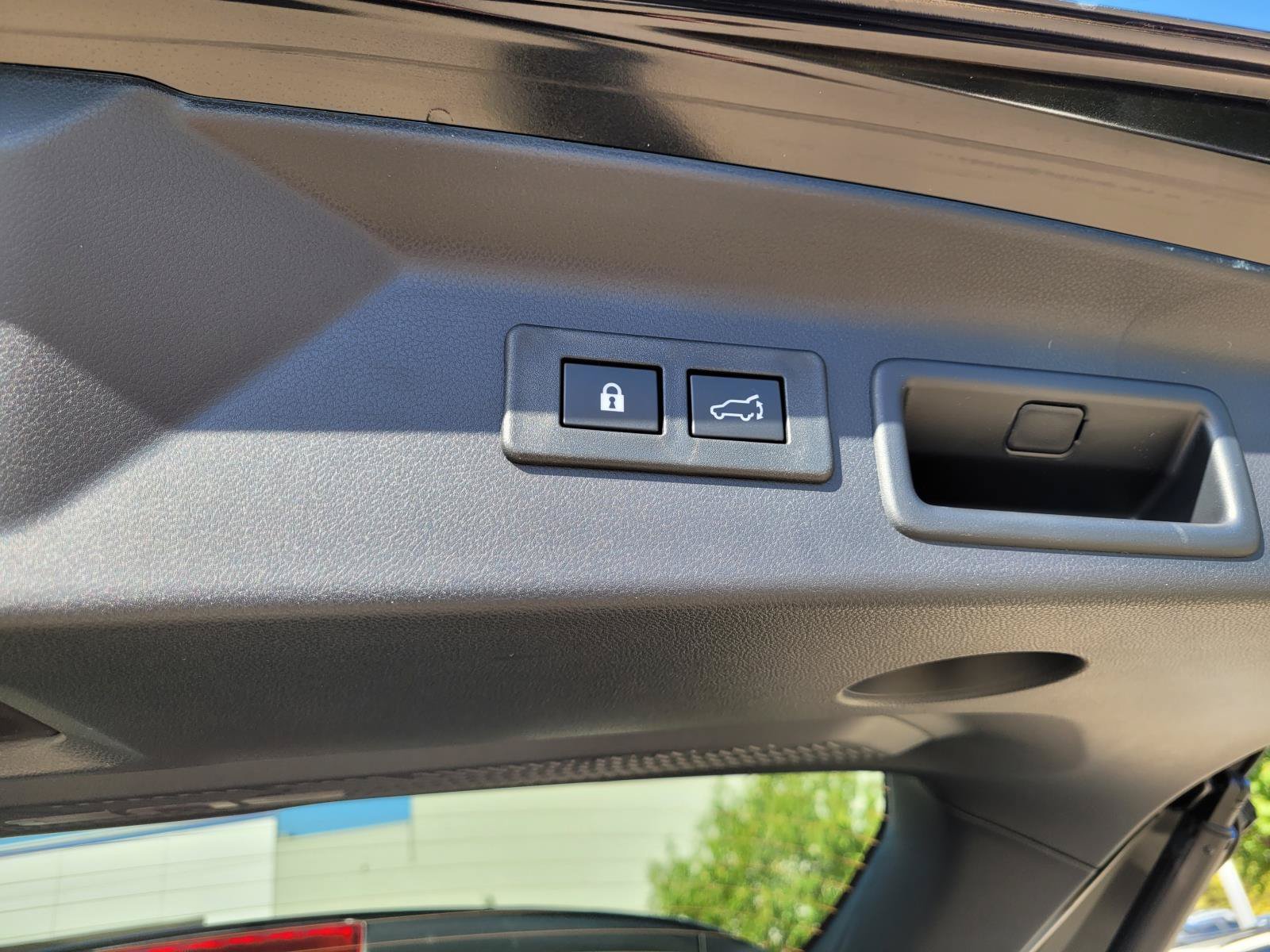 New 2026 CRYSTAL BLACK SILICA Subaru Limited Hybrid image 19