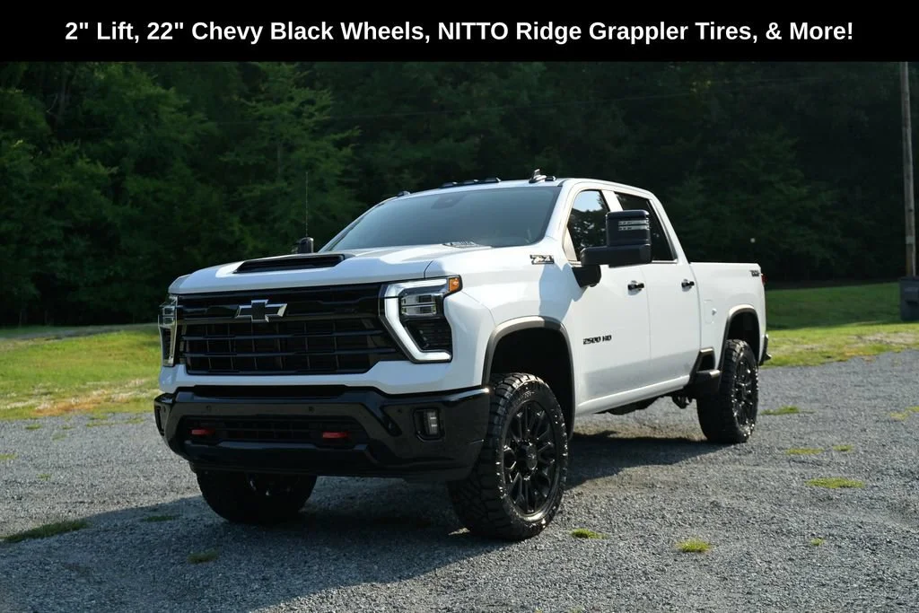 New 2026 Summit White Chevrolet LT image 3