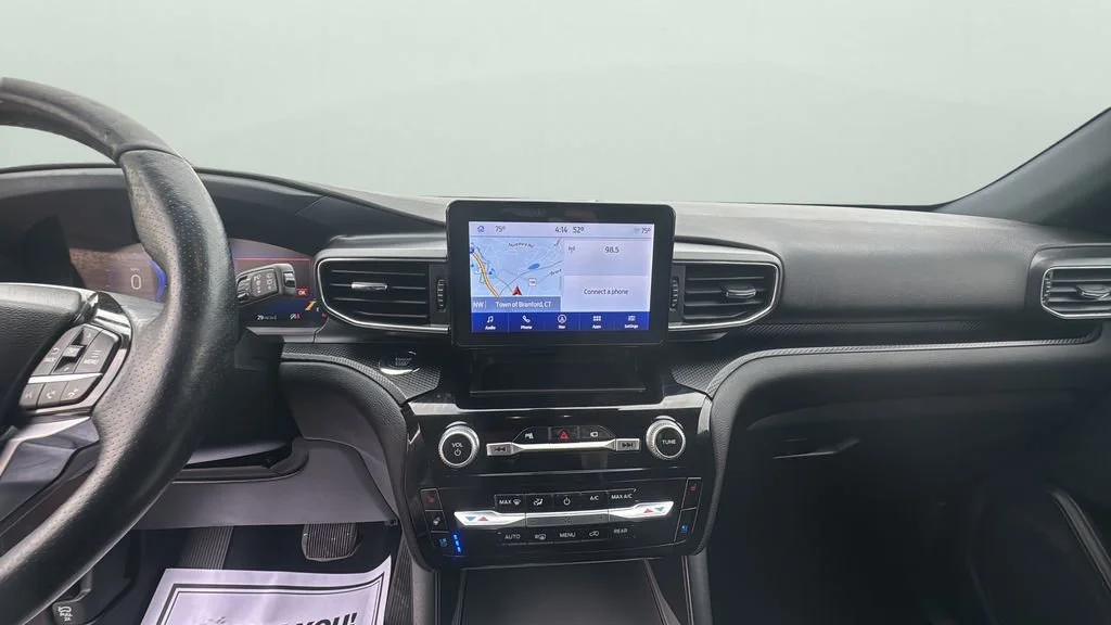 2022 Ford Explorer ST - Photo 9