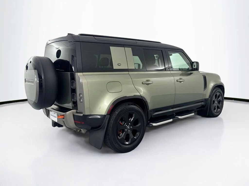 Used 2024 Green Land Rover X image 5