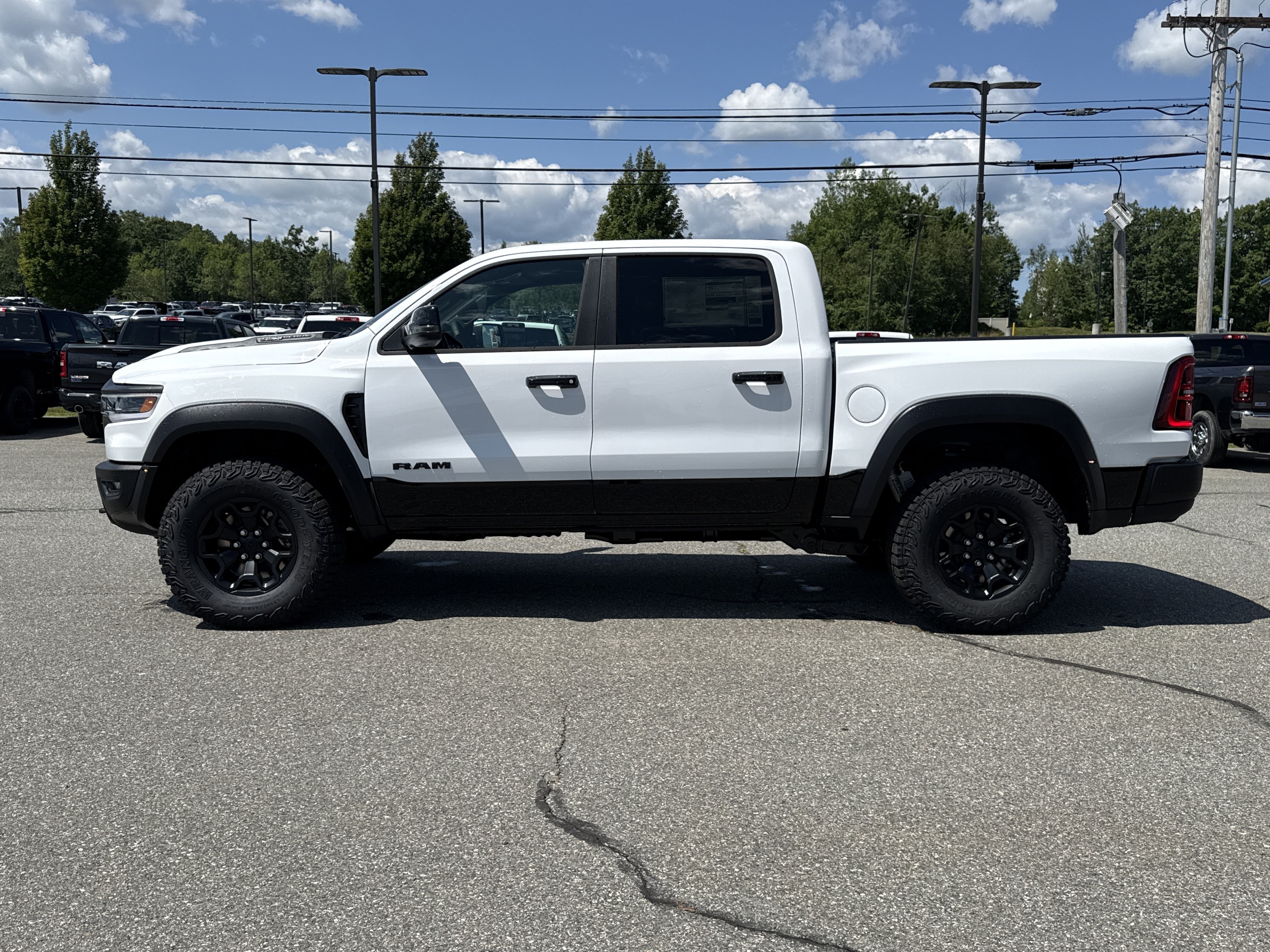 New 2026 Bright White Clear-Coat Exterior Paint RAM RHO image 3