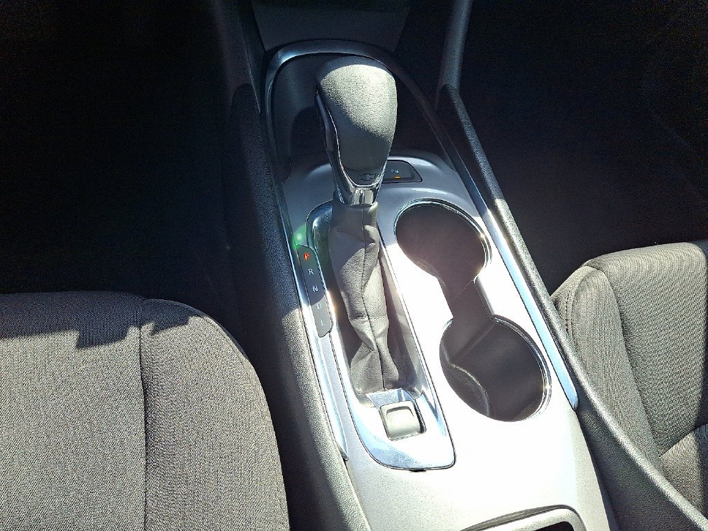 Used 2024 White Chevrolet LT image 16