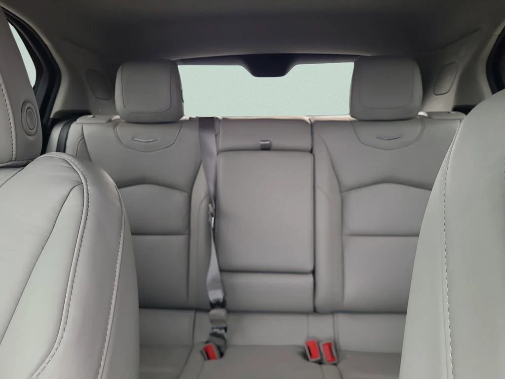Used 2022 Crystal White Tricoat Cadillac Premium Luxury image 9