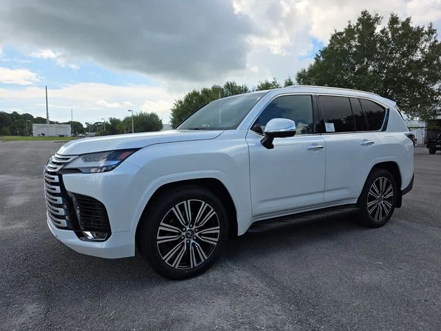 2026 Lexus LX 700h Luxury - Photo 7