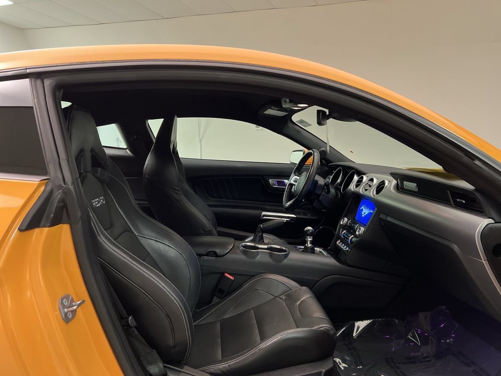 2022 Ford Mustang GT Premium - Photo 23