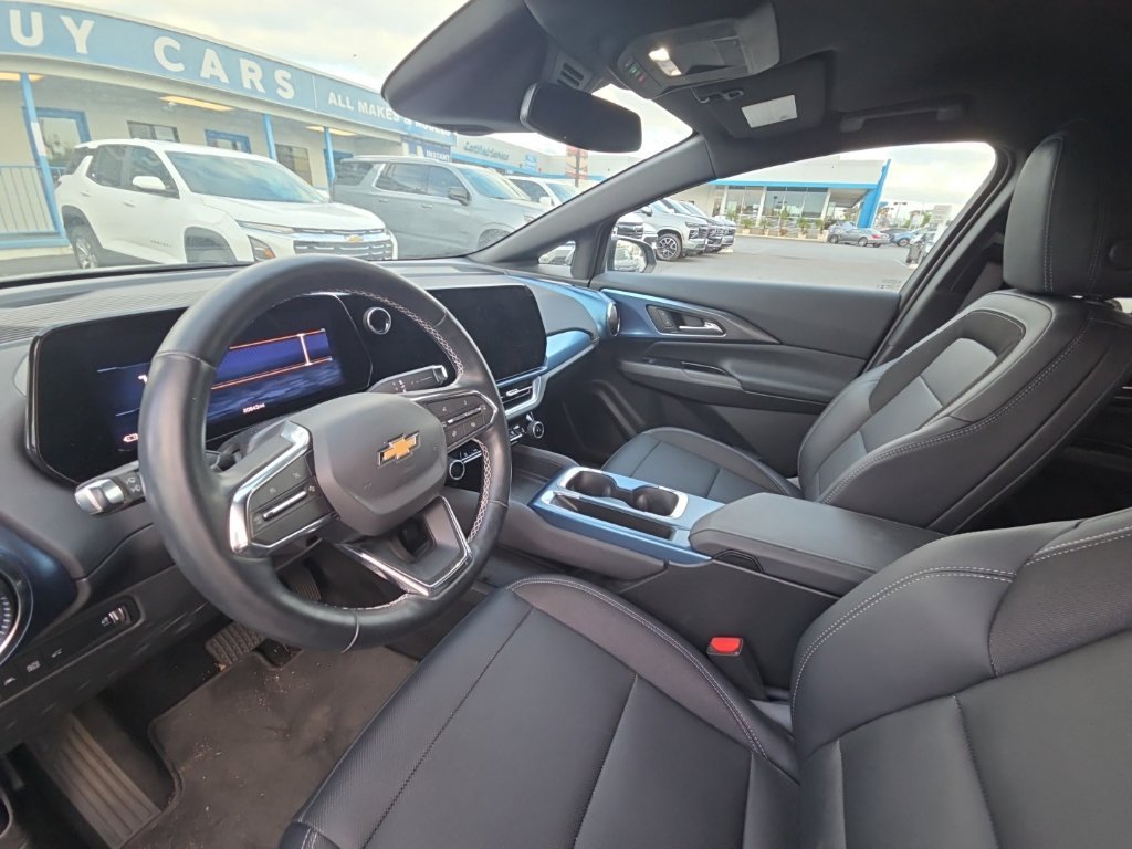 Used 2024 Sterling Gray Metallic Chevrolet LT image 11