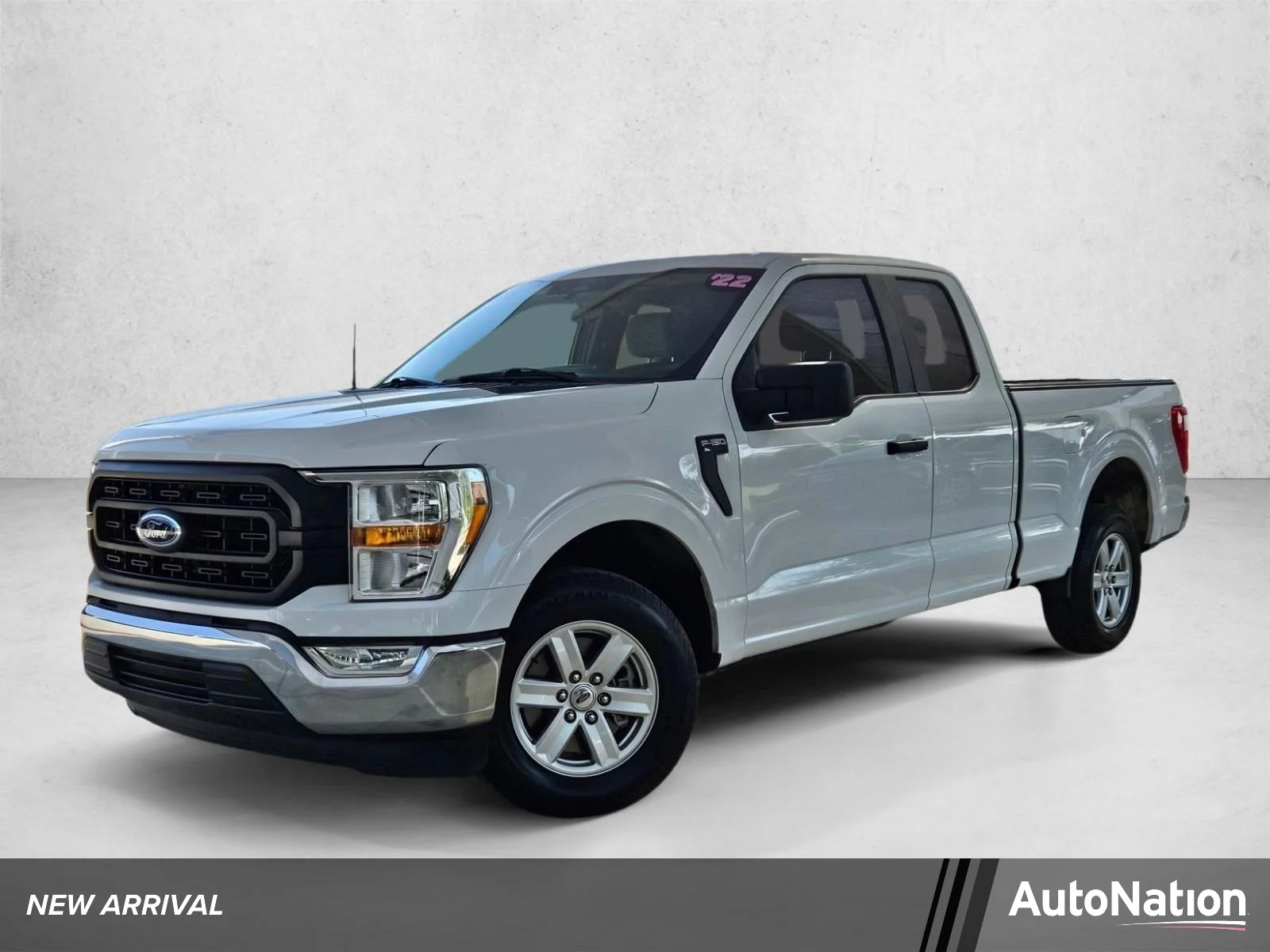 Used 2022 Oxford White Ford XL image 1