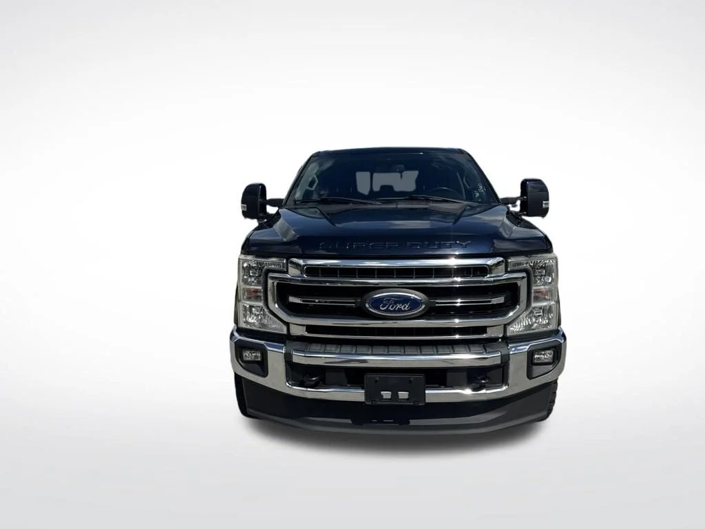 Used 2021 Blue Metallic Ford Lariat image 3