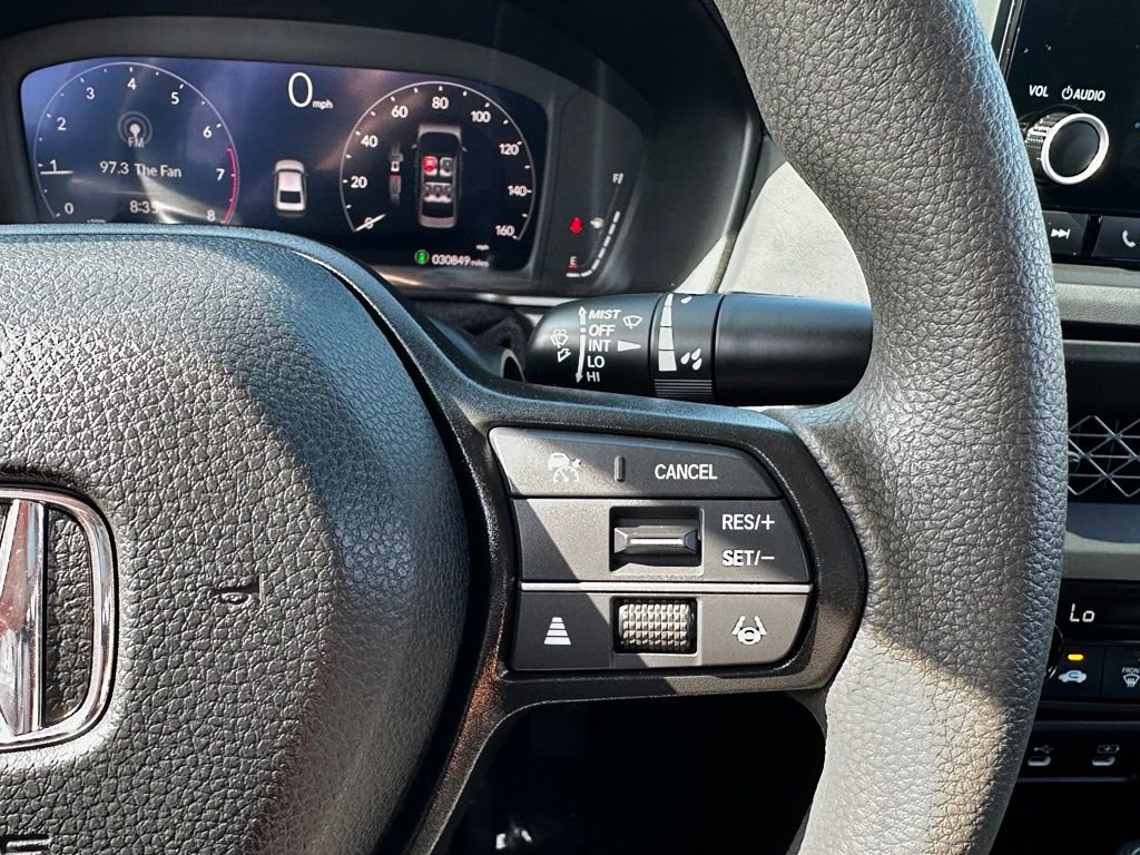 Used 2023 Silver Honda LX image 31