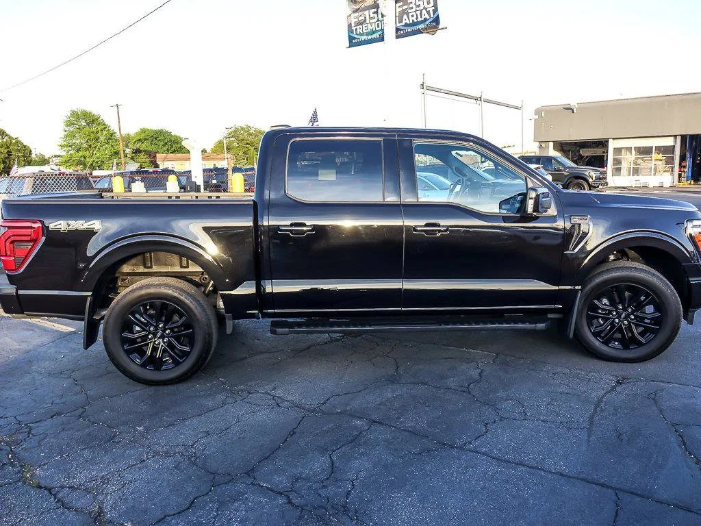 Used 2026 Agate Black Metallic Ford LARIAT image 10