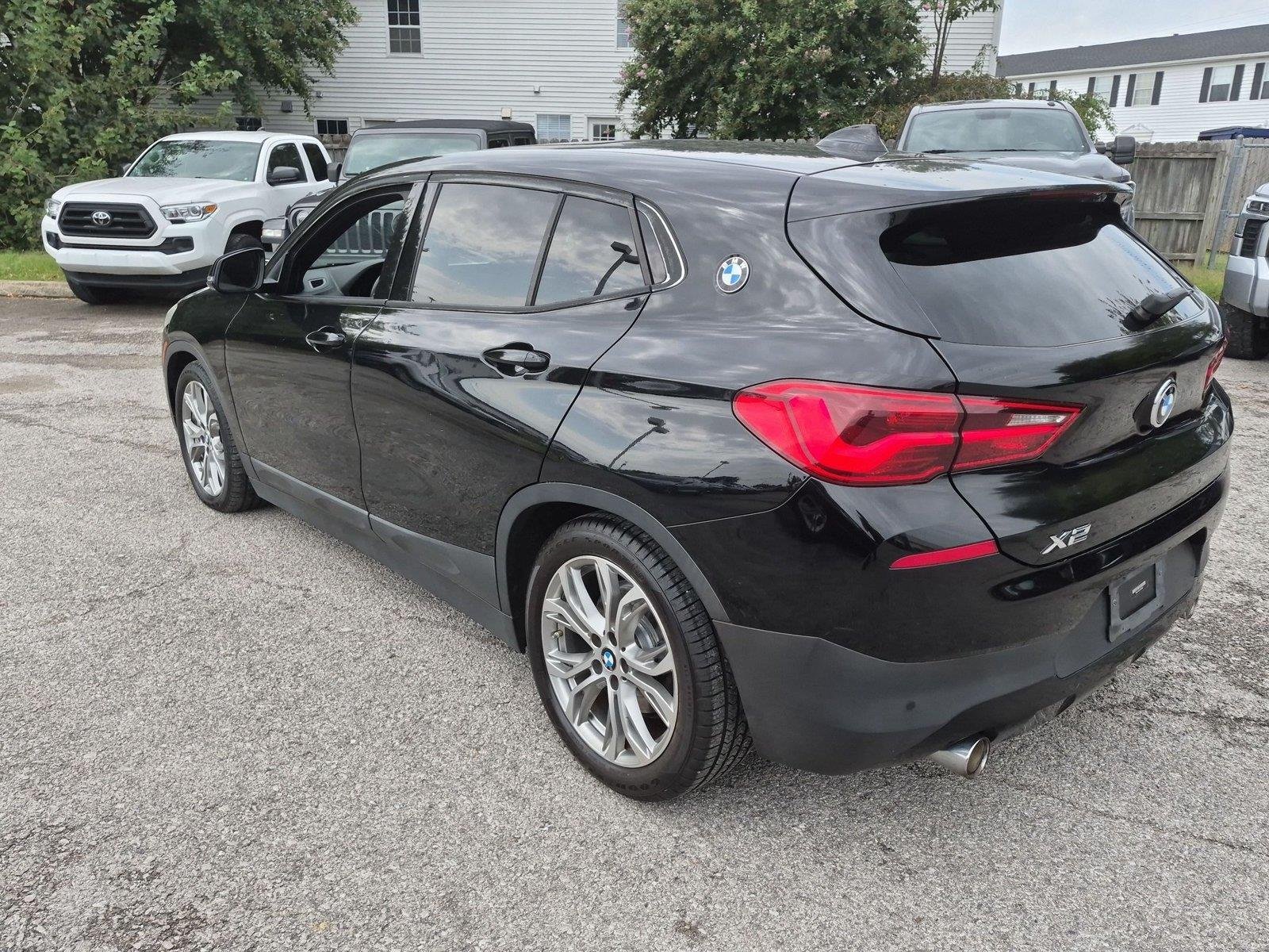 Used 2020 Jet Black BMW xDrive28i image 3