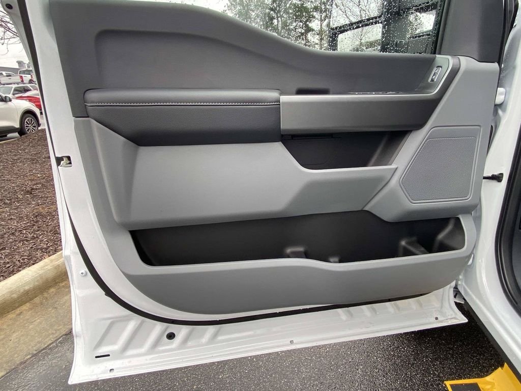 New 2026 Oxford White Ford F-350® XLT image 13
