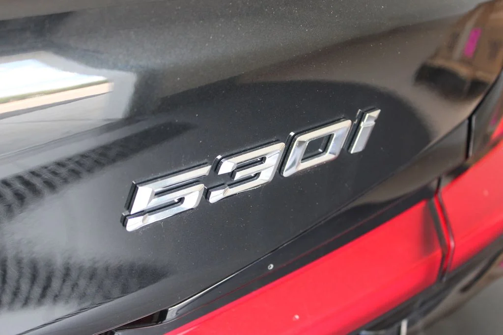 Used 2021 Black BMW 530i image 30