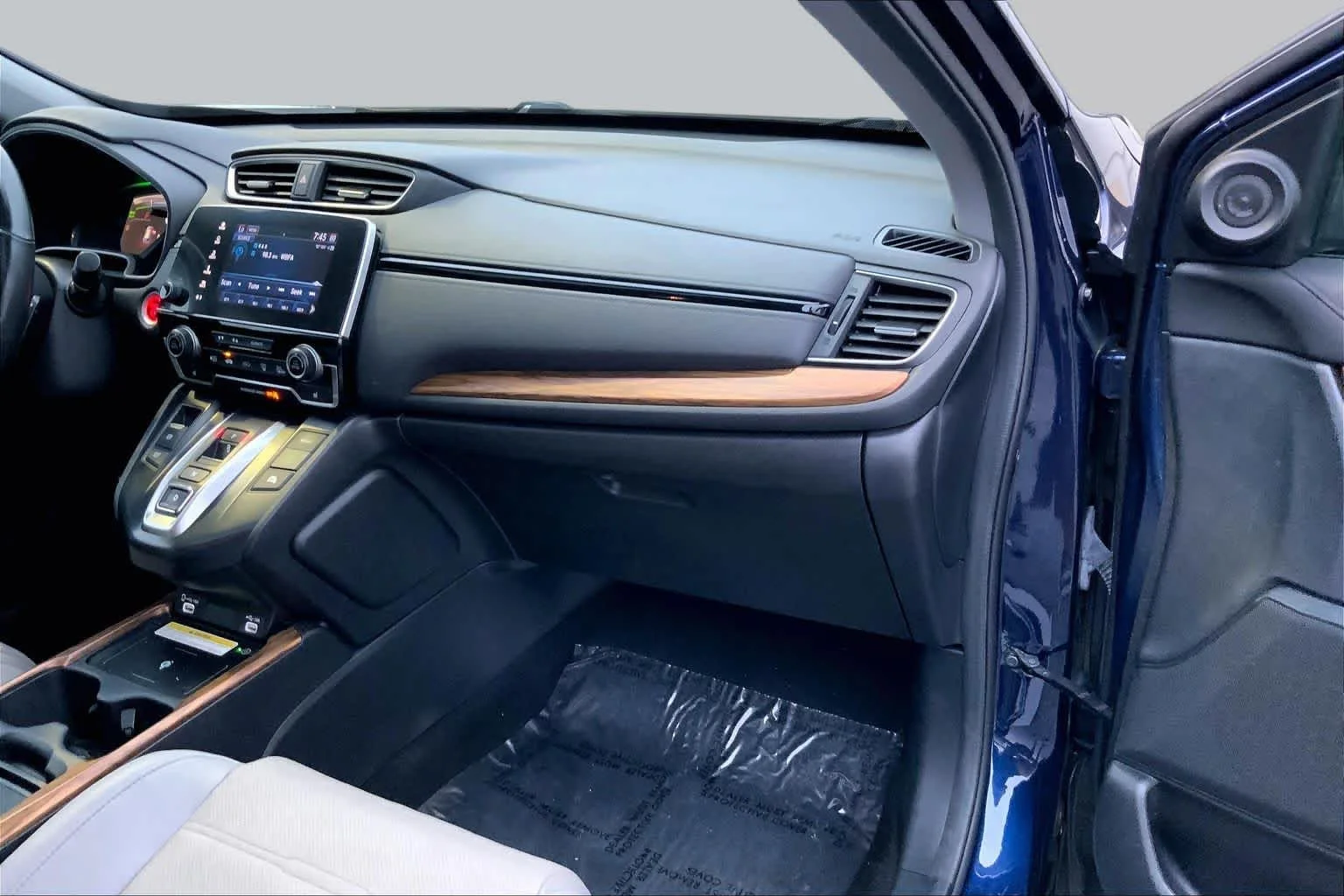 Used 2022 Obsidian Blue Pearl Honda Touring image 16