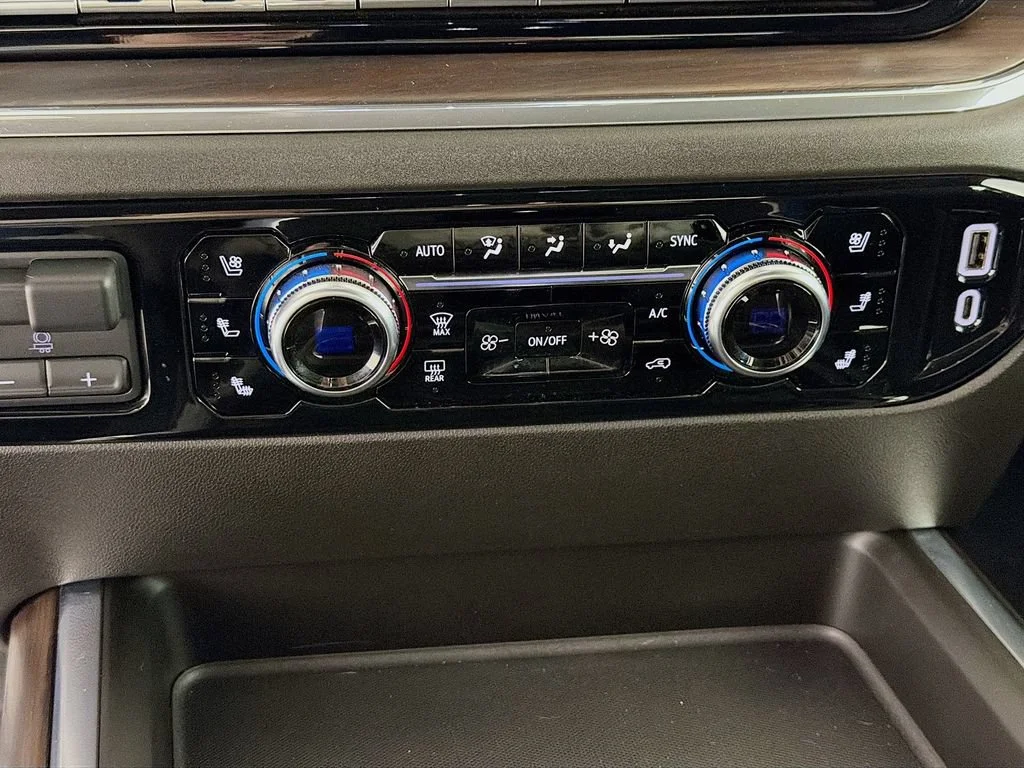 2024 GMC Sierra 3500HD SLT - Photo 16