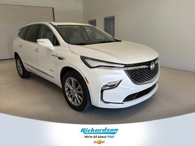 2024 Buick Enclave Avenir AWD's photo