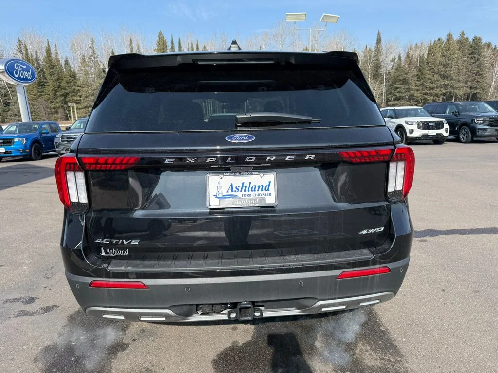 2026 Ford Explorer Active - Photo 4