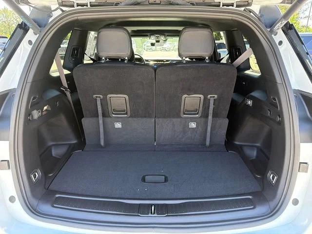 Used 2025 White Jeep Altitude X 4x2 image 18
