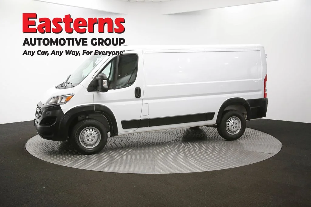 Used 2025 White Ram Base image 54