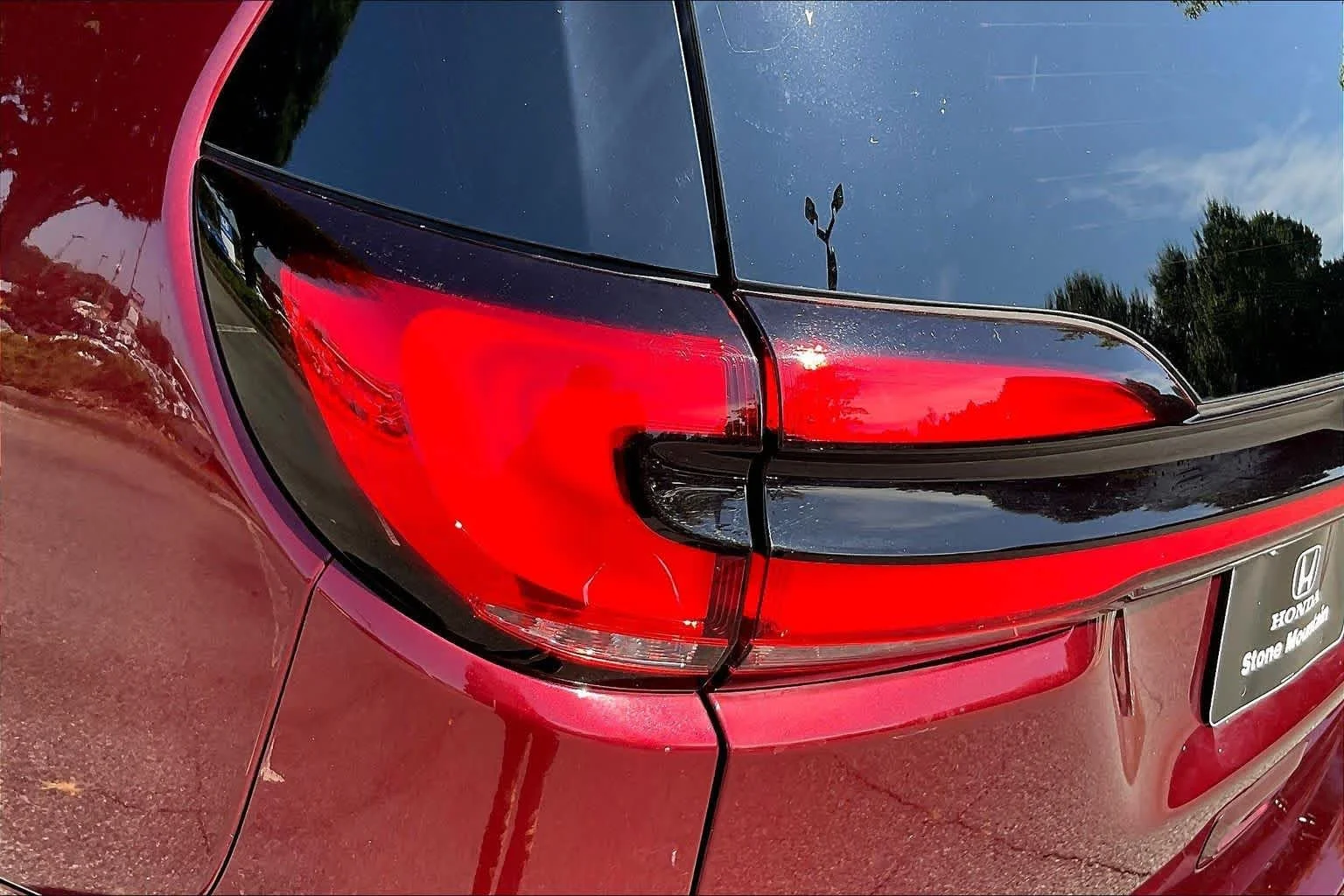 Used 2023 Velvet Red Pearlcoat Chrysler Limited image 29