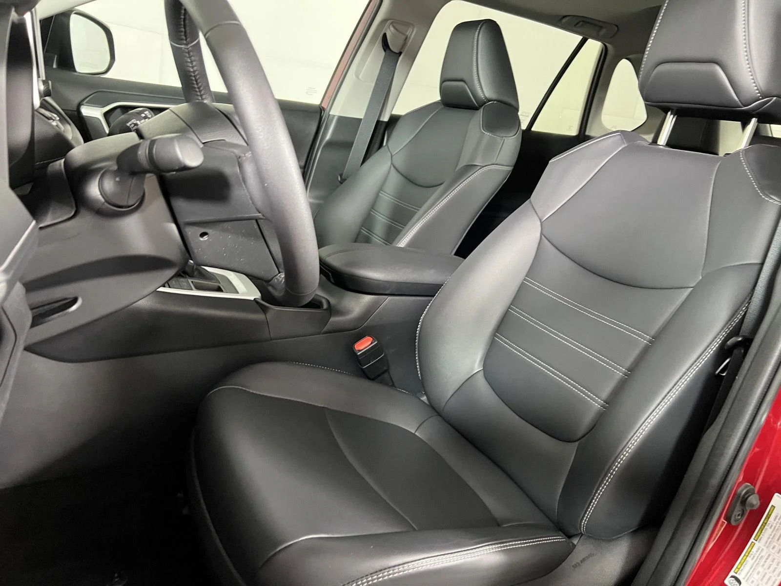 Used 2024 Ruby Flare Pearl Toyota XLE Premium image 12