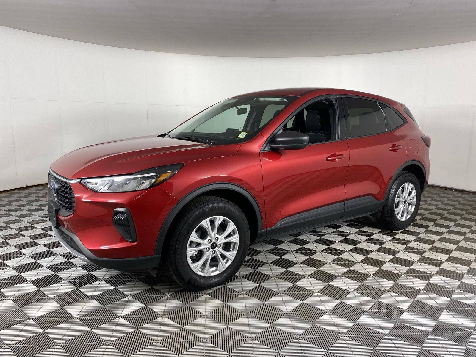 Used 2025 Rapid Red Metallic Tinted Clearcoat Ford Active image 6