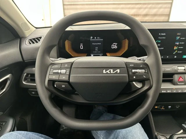 New 2026 Snow White Pearl Kia LXS image 12
