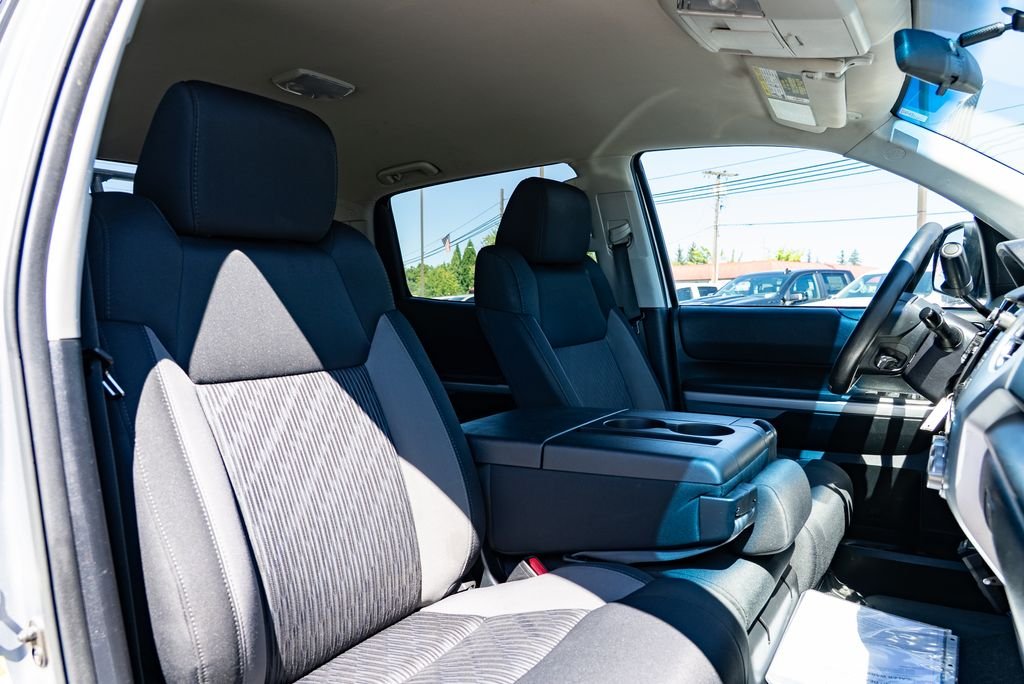Used 2017 Silver Sky Metallic Toyota SR5 image 30