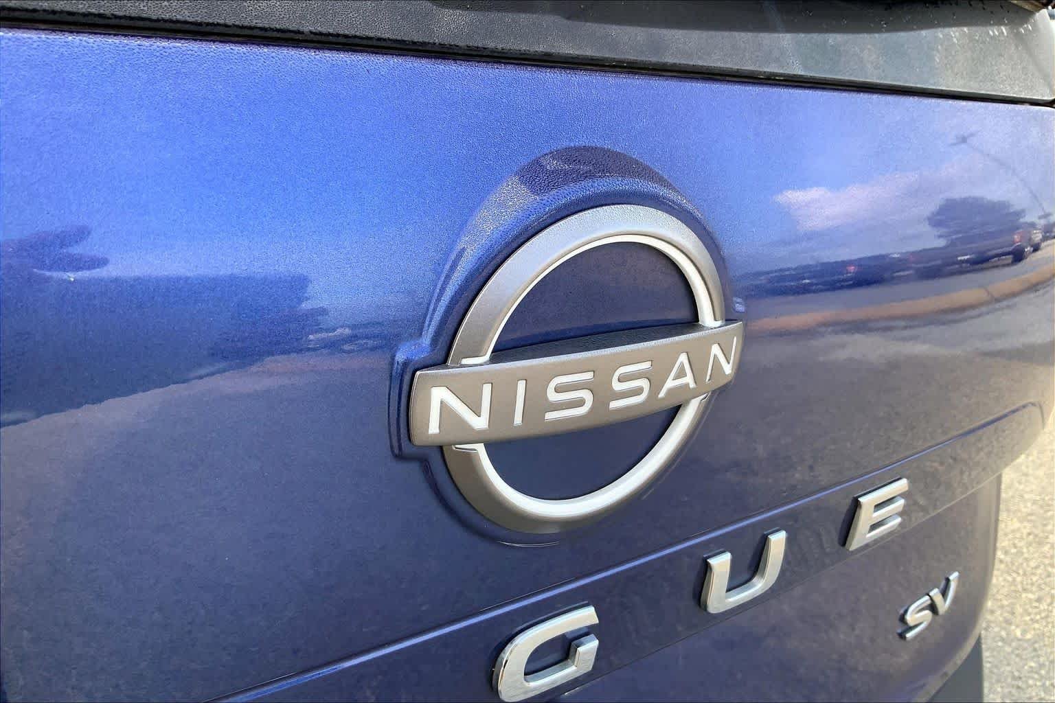 Used 2023 Caspian Blue Metallic Nissan SV image 29