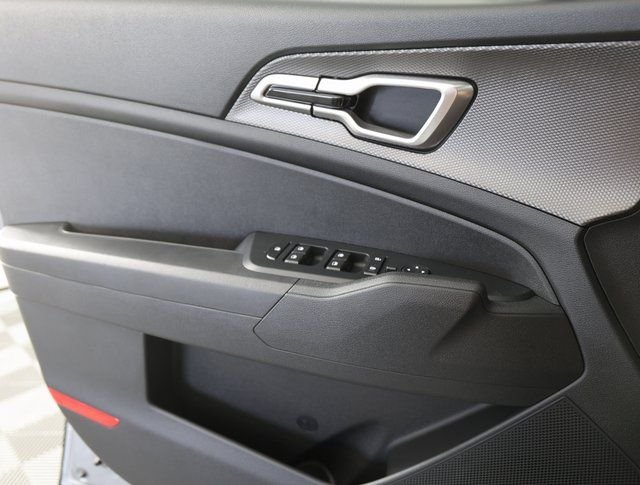 2025 Kia Sportage LX Hybrid - Photo 24