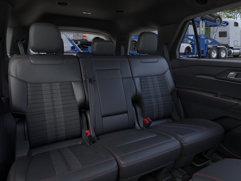 New 2026 Star White Metallic Tri-Coat Ford ST-Line image 11