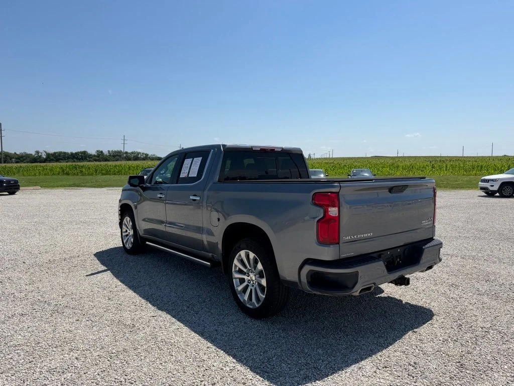 Used 2020 Gray Chevrolet High Country image 5