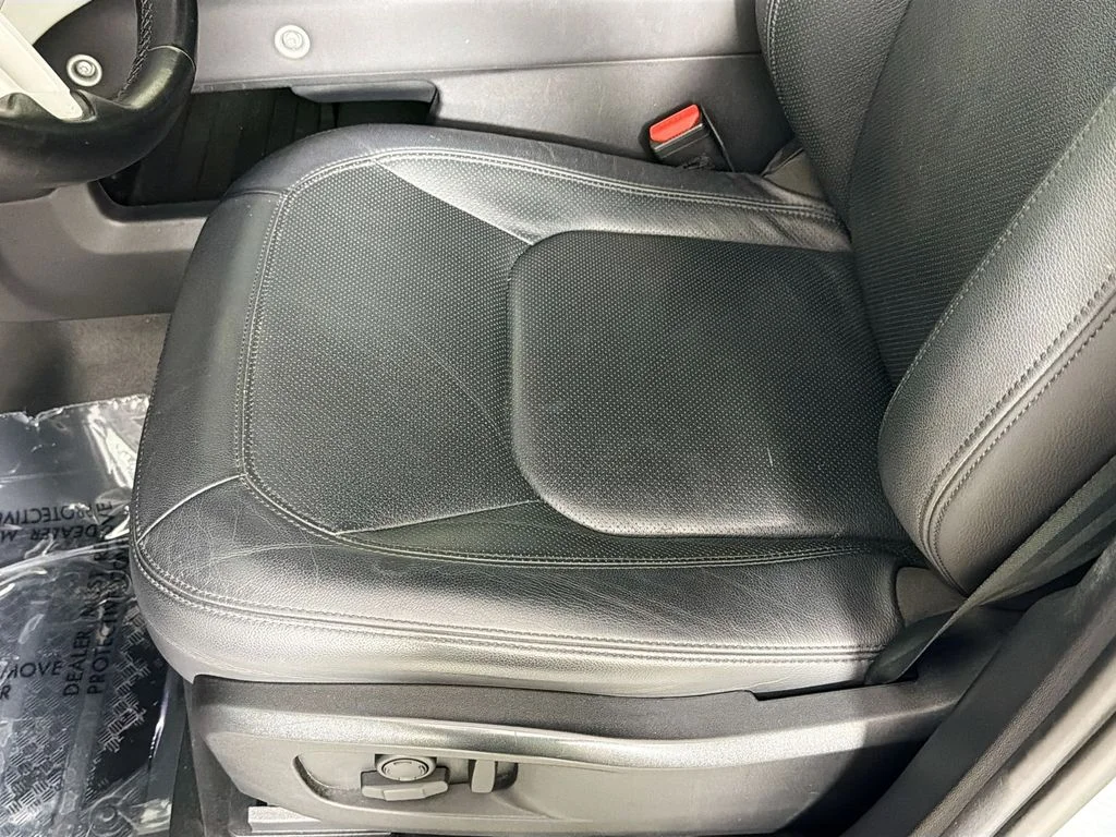 Certified Used 2023 Silver Land Rover S image 20