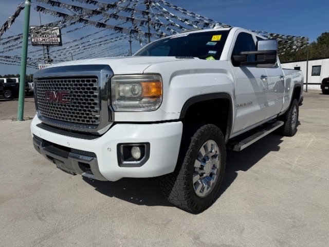 Used 2016 Summit White GMC Denali image 1