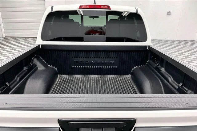 New 2026 Glacier White Nissan PRO-X image 17