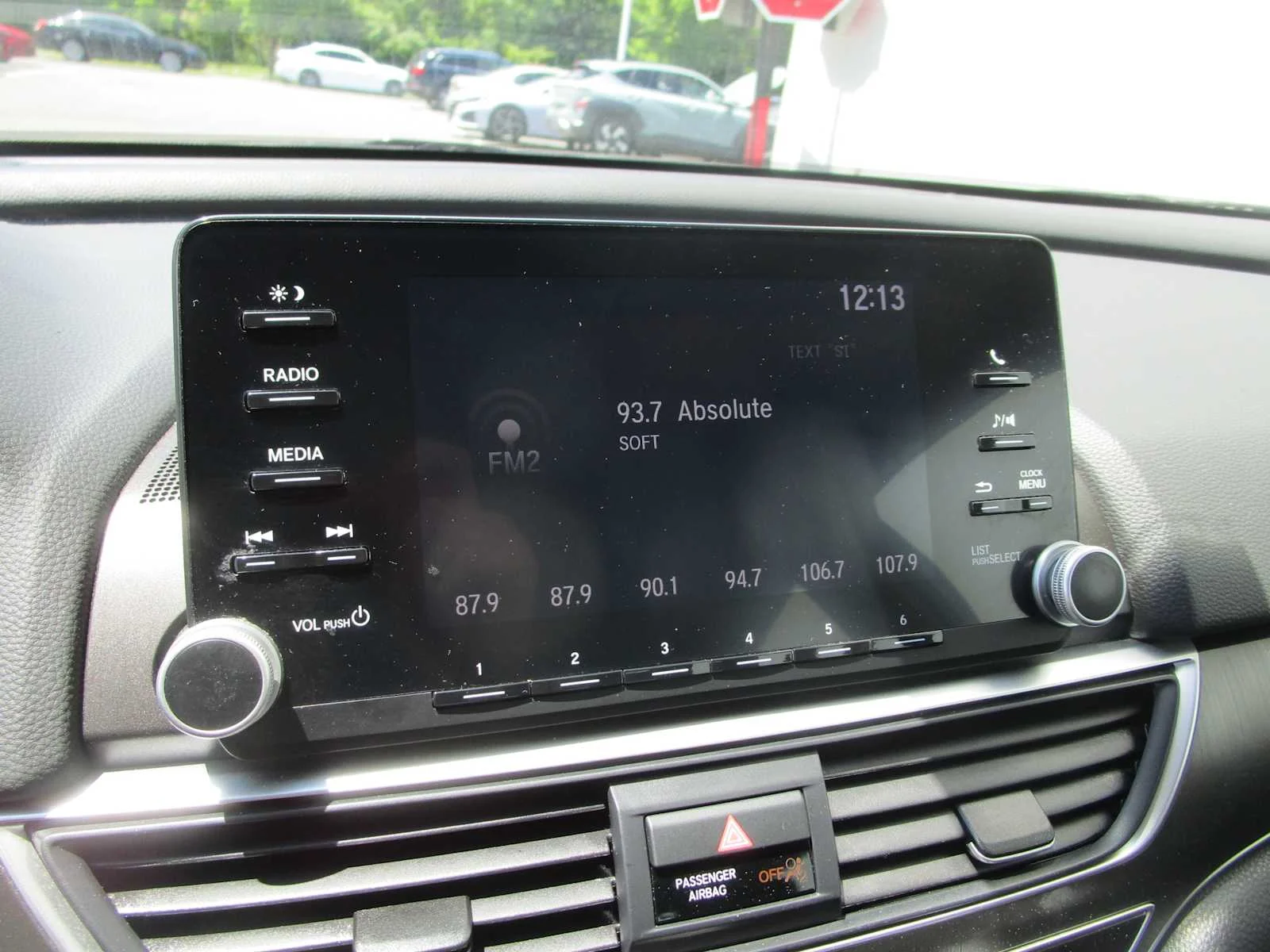 Used 2020 Modern Steel Metallic Honda LX image 15