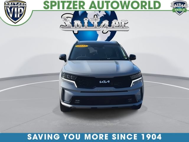 Used 2023 Silver Kia SX image 3