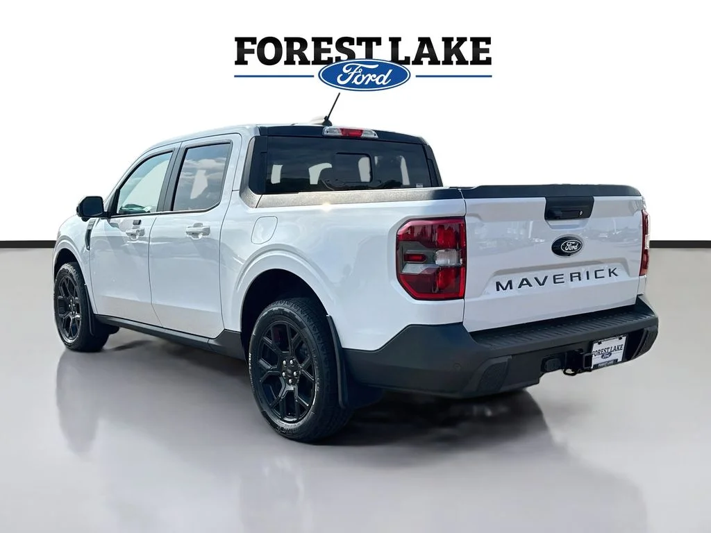 Used 2025 Oxford White Ford Lariat image 5