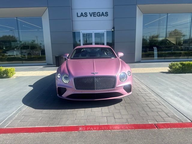 Used 2022 Gold Bentley V8 image 2