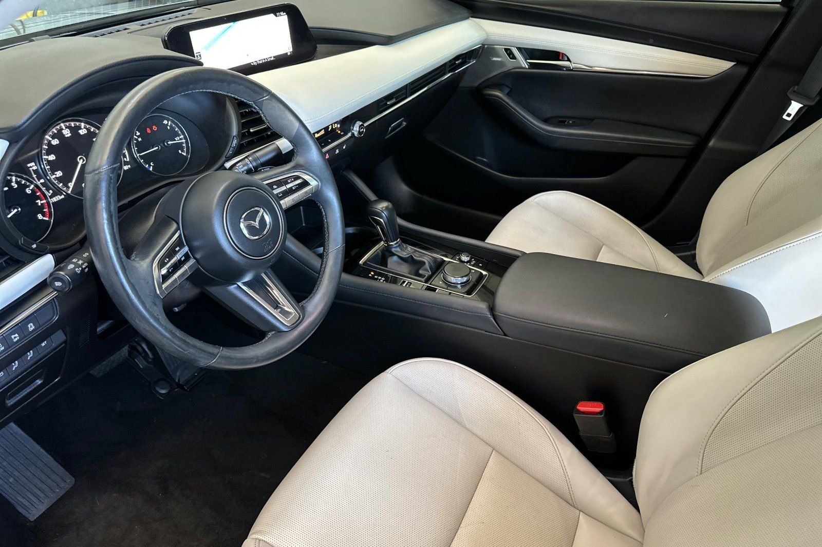 Used 2021 Gray Mazda Premium Plus image 9