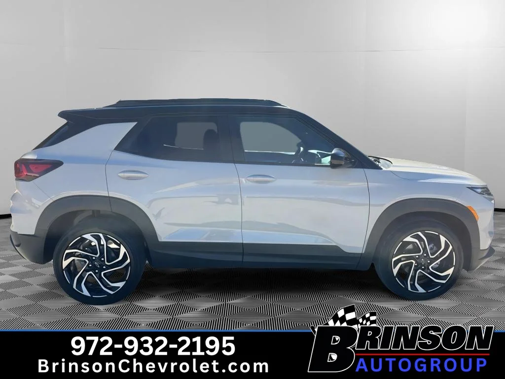 New 2026 White Sands Chevrolet RS image 4