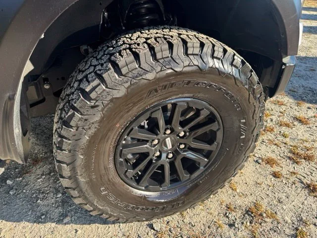 Used 2025 Green Ford Raptor image 10