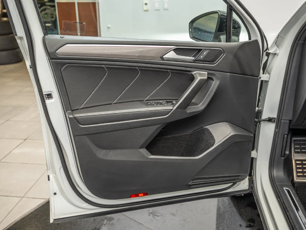 Used 2023 Opal White Volkswagen 2.0T SE R-Line Black image 18