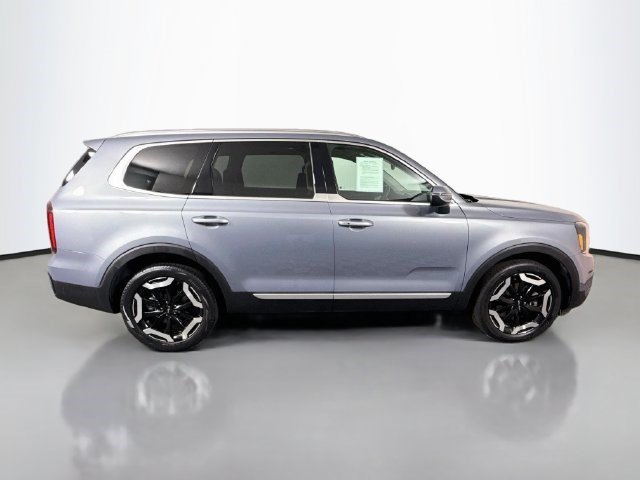 Used 2024 Everlasting Silver Kia S image 8