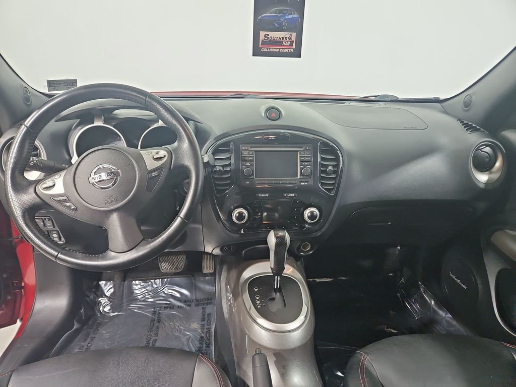 Used 2013 Red Nissan SL image 13