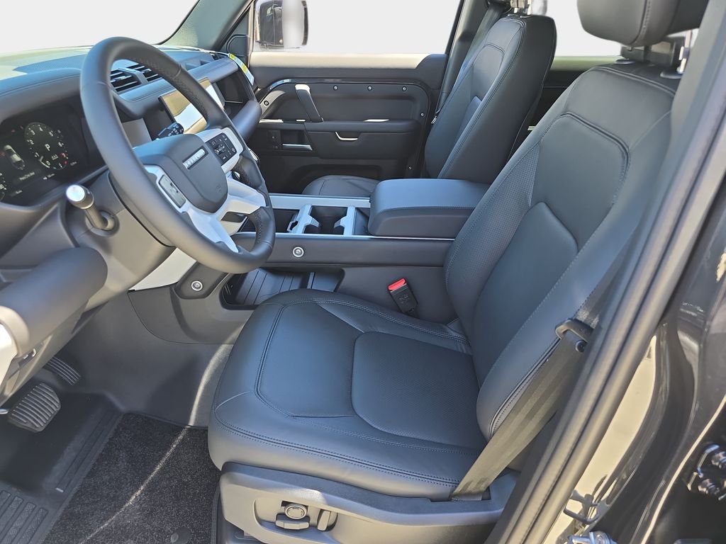 New 2026 Carpathian Grey Land Rover X-Dynamic SE image 15