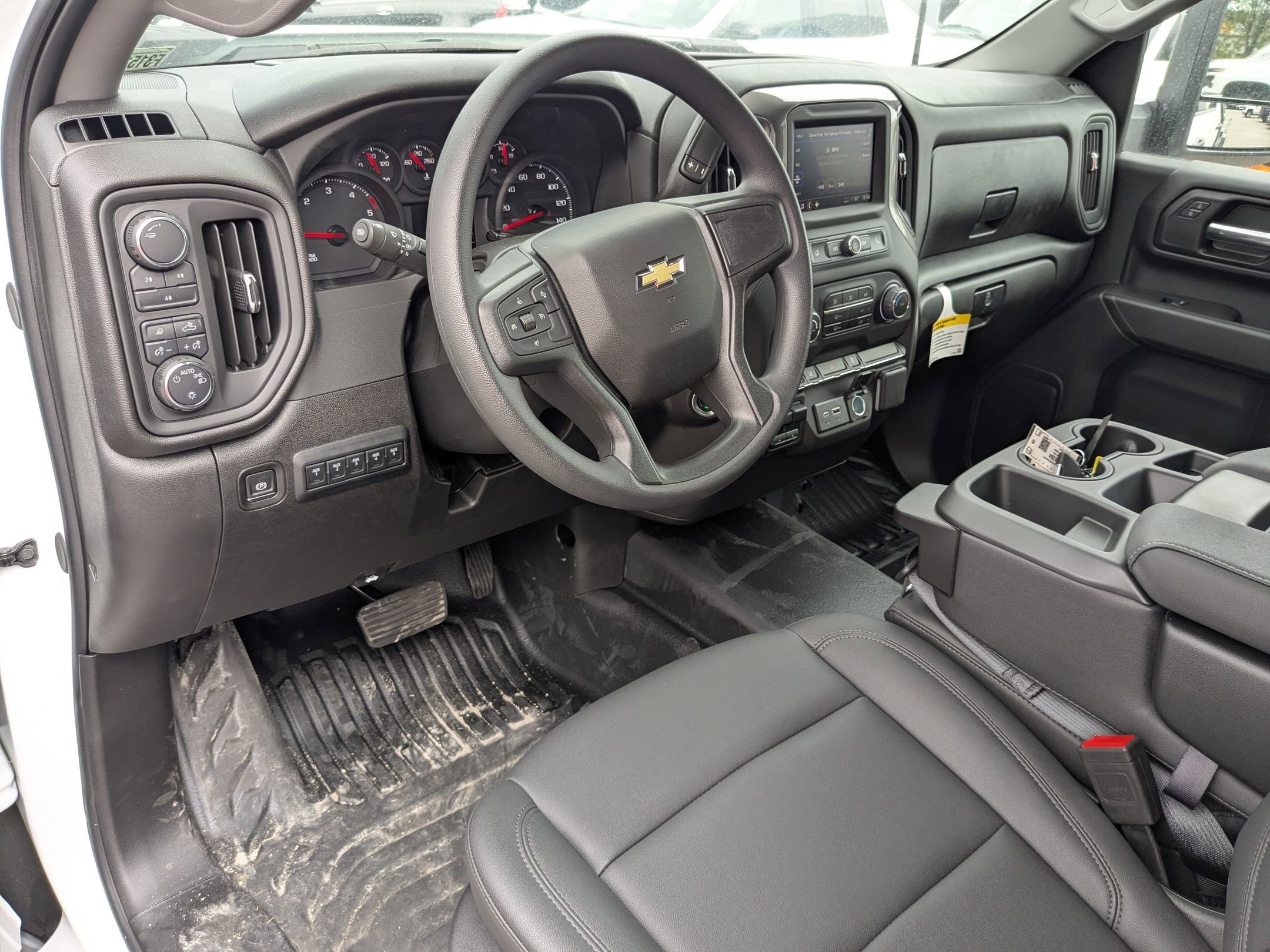2025 Chevrolet Silverado 2500 HD Work Truck - Photo 9
