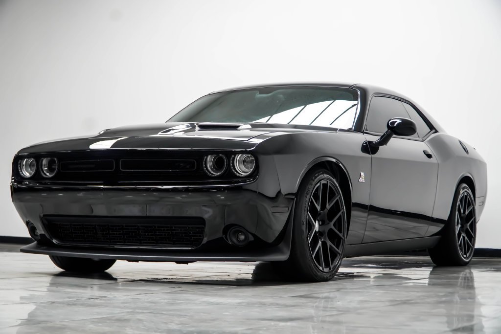 Used 2015 Black Dodge R/T Scat Pack image 12